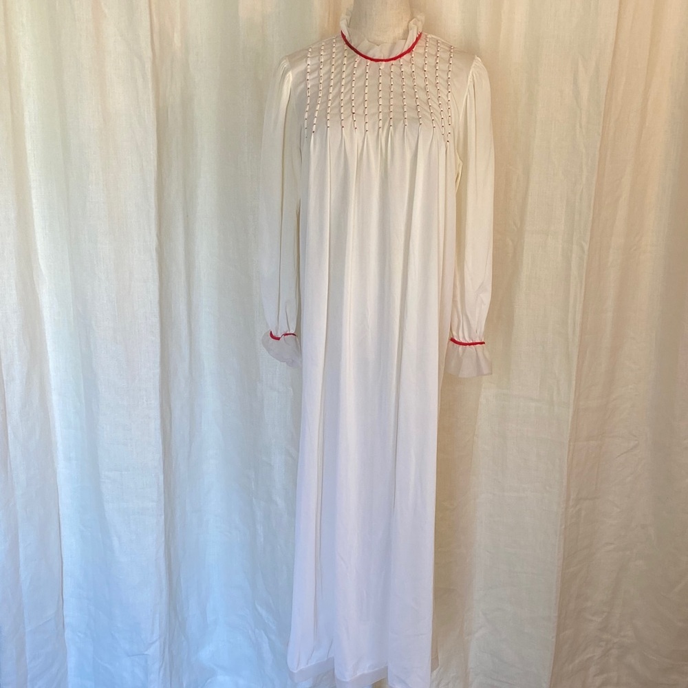 Vintage Seamprufe Nightgown Gown